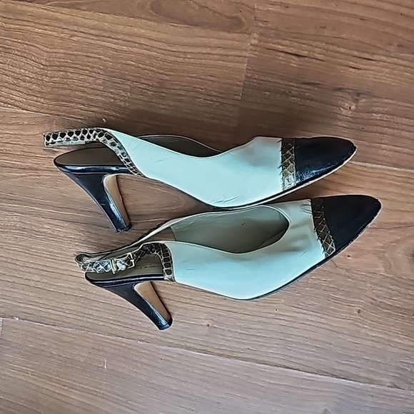 Salvatore Ferragamo Vintage Snakeskin trimmed short heel shoe Size 9 B - Picture 5 of 10